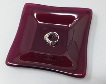 Fuchsia Pink Fused Glass Dish, Fuchsia Ring Dish, Decorative Art Glass Tray