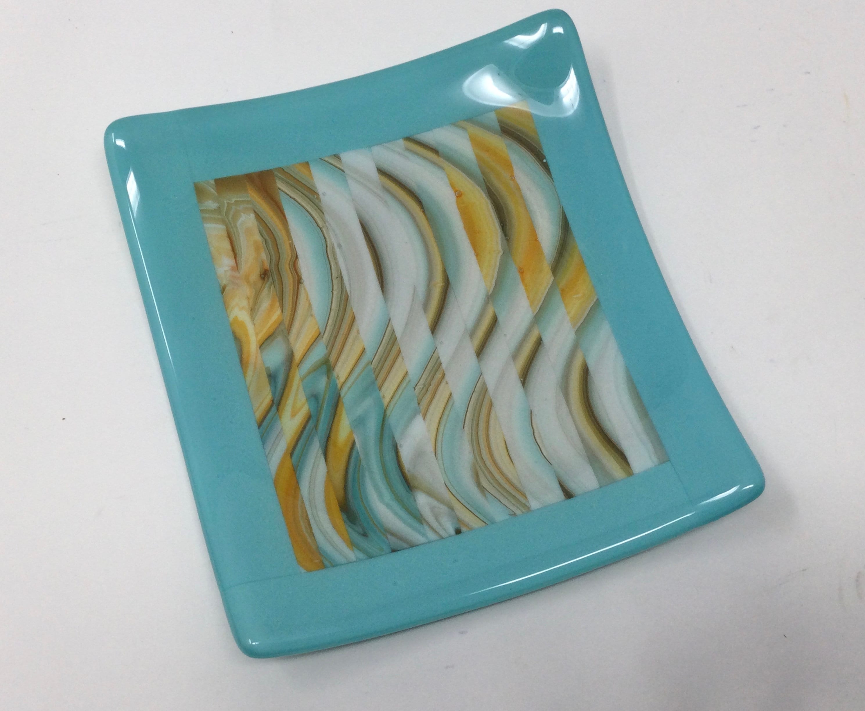皿・プレート Fused glass platter beauty artist made Fused Glass Strip Cut Plate, Southwest Turquoise Orange Ivory Art