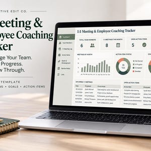 Könnte beinhalten: Ein Laptop-Bildschirm mit einer Excel-Vorlage zur Nachverfolgung von 1:1-Meetings und Mitarbeiter-Coaching. Das Dashboard enthält Datenvisualisierungen wie Balkendiagramme und Statusringe sowie Tabellen für anstehende Termine und Aufgaben.