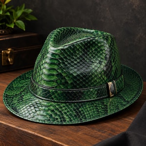 Sombrero vaquero de piel de serpiente verde: Sombrero de pitón hecho a mano