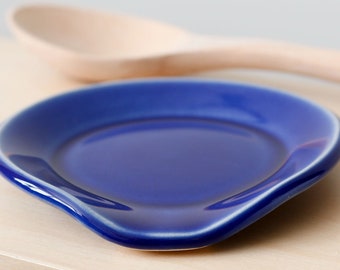 Spoon Rest Blue Crackle Modern Stovetop Ceramic Handmade Pottery Round Minimalist