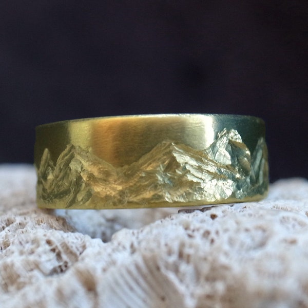 Mountain Range Ring, Titanium ring, Anodized gold color, handmade engraving rocky, rough ring, Women's Men's Wedding Ring,titanium jewelry