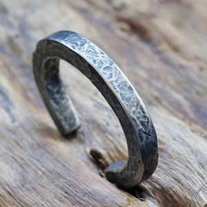 10mm wide and thick, Men&#39;s Heavy Titanium cuff bracelet, Square Hammered rustic rough style bracelet, Grade 2 Titanium, Men titanium Bangle