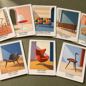 Puede incluir: Una colecci&oacute;n de ocho tarjetas rectangulares con ilustraciones de muebles ic&oacute;nicos, incluyendo la Wishbone Chair, Tulip Chair, Marshmallow Sofa, CH825 Credenza, mesa Rio, Shell Chair, Egg Chair y la mesa Cicognino con sus etiquetas de texto.