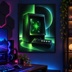 Puede incluir: Una impresi&oacute;n de arte mural enmarcada que muestra una consola de juegos vintage Vectrex con una pantalla verde brillante que muestra un gr&aacute;fico de estrella, acompa&ntilde;ada de un mando negro con cuatro botones, sobre un fondo oscuro con luz verde ne&oacute;n.