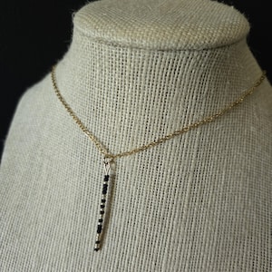 Morsekod Jävla Tr*mp Motståndsaktivist Subliminal Minimalistisk Halsband
