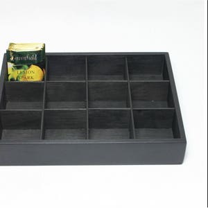 Houten theedoos / opbergdoos / doos met 12 open vakken / zwarte doos