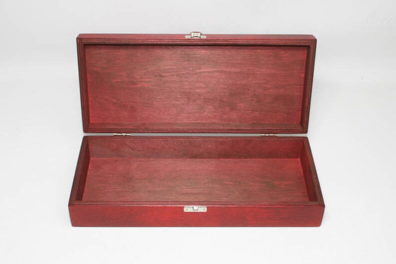 Boîte en bois rouge 12,6 x 5,12 x 2,36 pouces Boîte souvenir Boîte de rangement Coffret cadeau Boîte peinte en rouge Coffret cadeau Boîte de faveur Boîte en bois image 2