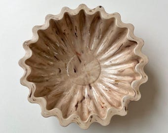 Handcrafted Marble-Effect Bowl | Varnished Alabaster Dust Bowl | Valet Tray, Jewelry Box, or Decorative Item | Alma Verde