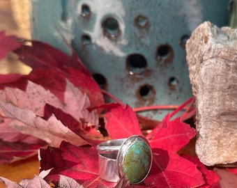 Unique statement ring