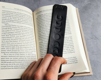 Moon phases book mark / Custom Bookmark for Women, Personalized Leather Bookmark / Bookish gift - Witchcore goth gifts for 19th birthday