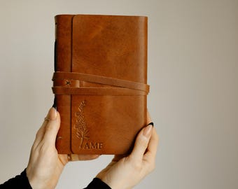 Birth Month Flower Journal / Personalized Leather Notebook or Sketchbook with blank or Lined Pages , Birthday Gift Ideas for Best Friend