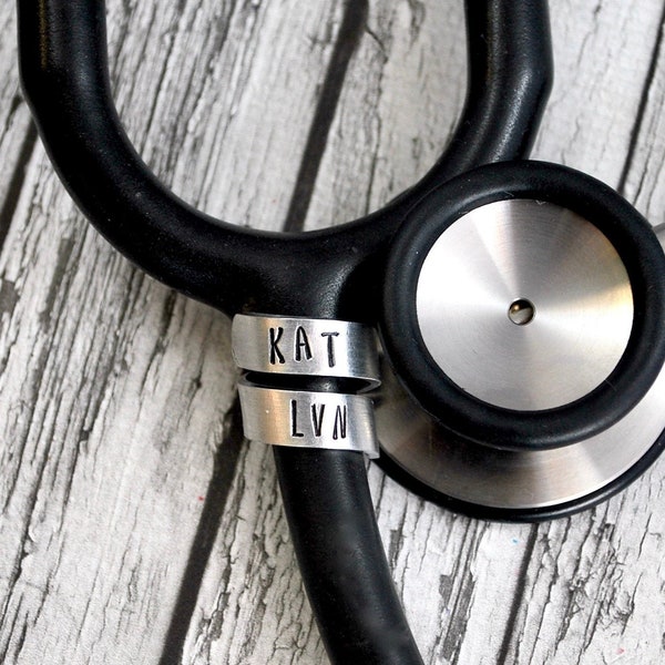 Stethoscope ID Tag, Stethoscope ID Ring, Personalized Stethoscope Name Tag, Respiratory Therapist Gift, Nurse Gift, Doctor Gift Smooth STY1