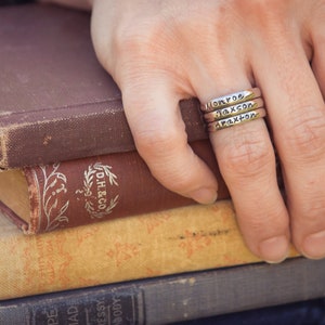 Custom Handstamped Name Rings, Personalized Stacking Ring, Mom Jewelry, Name Ring for Mom, Handstamped Initial Ring, Brushed Matte Ring Bild 2