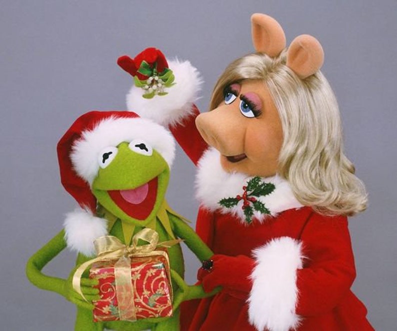 Kermit the Frog &amp; Miss Piggy Muppets Merry Mistletoe Christmas | Etsy