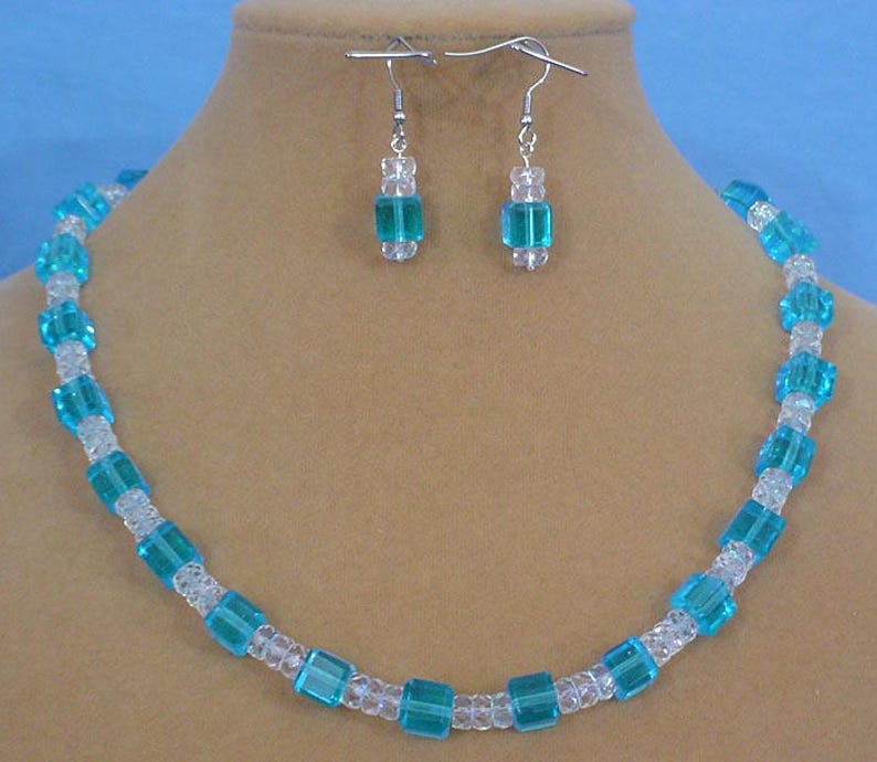 Amazing 18 Aqua and Clear glass Necklace and Earrings Set S-100