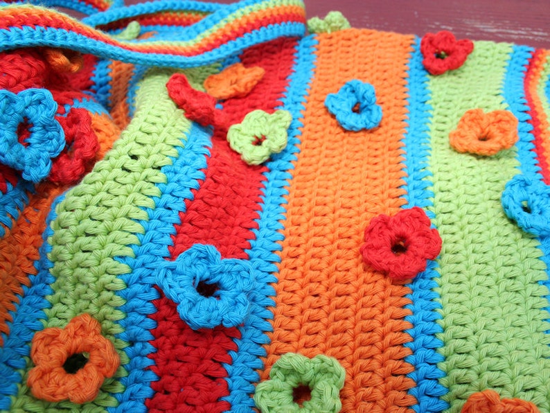 Crochet Bag See-through Flowers Crochet Pattern image 2