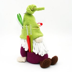 Phone Stand Gnome Crochet Pattern image 7