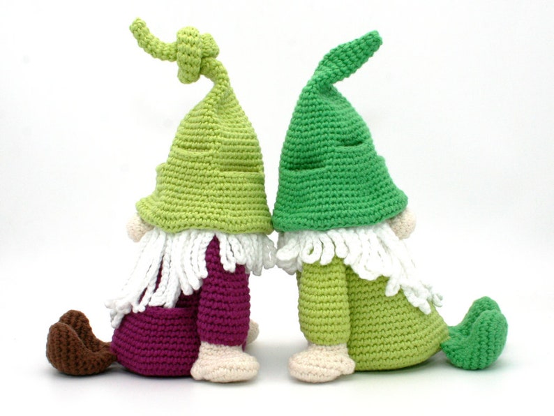 Phone Stand Gnome Crochet Pattern image 9