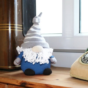 Gnome Doorstop, Decoration Crochet Pattern image 4