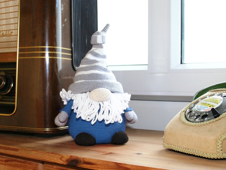 Gnome Doorstop, Decoration Crochet Pattern image 4