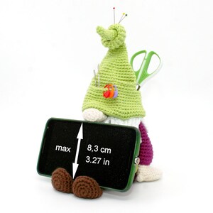 Phone Stand Gnome Crochet Pattern image 2