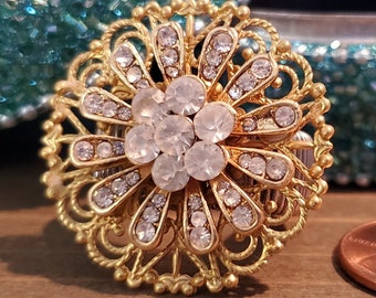 RING: Exquisite Gold Scrolled Rhinestone Flower Cabochon Stretch Ring