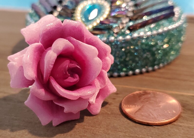Elegant Pink Flower Set on a Silver Adjustable Ring
