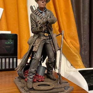 Hand-Painted Ghoul Resin Statue: Fallout Fan Art Collectible