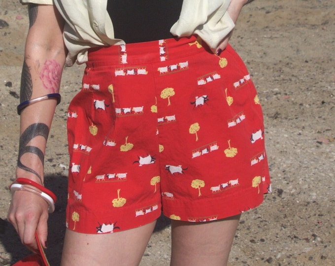 Amazing 1950s Wolf in Sheeps Clothing novelty print shorts, SZ SM