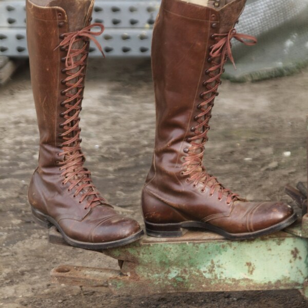 Fantastic men's  1930's brown lace up cap toe motorcycle, riding boots