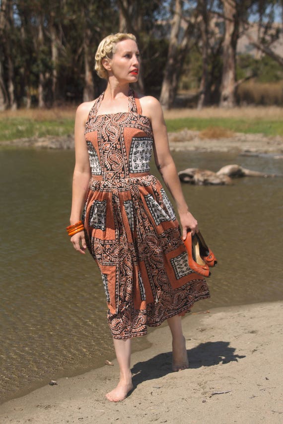 Fabulous novelty print 1950s Hawaiian halter sun d