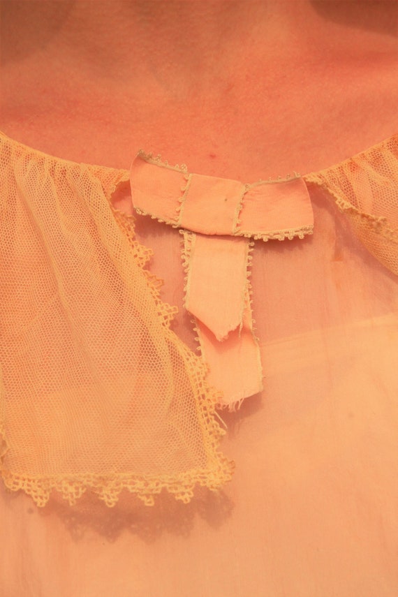 Gorgeous 1920s sheer silk pink crepe drop waist g… - image 9