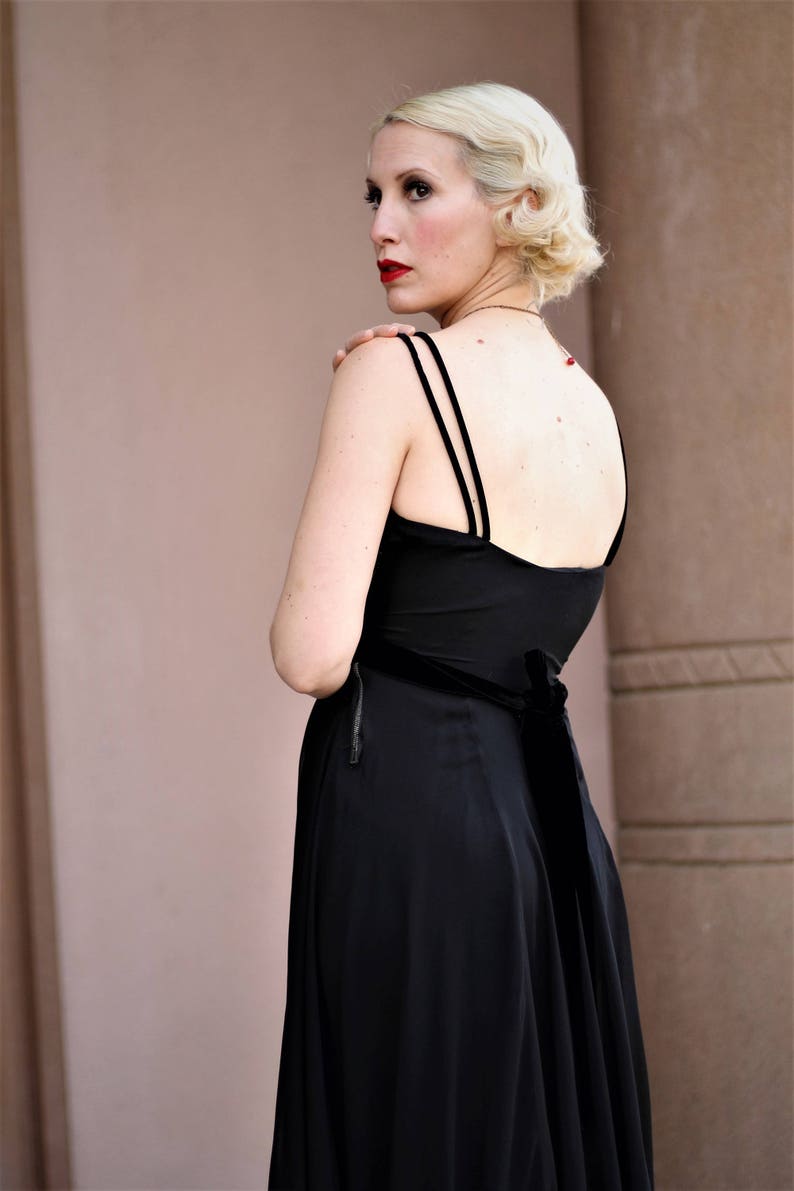 1930s black silk chiffon & velvet empire waist gown, Size Sm image 8