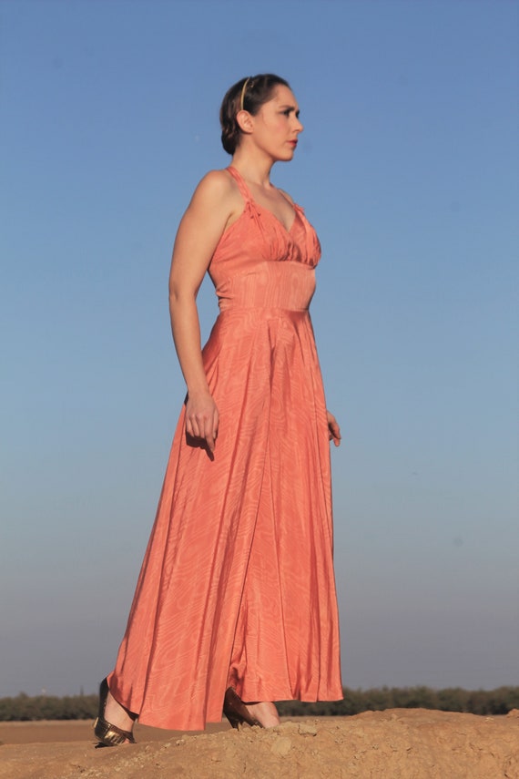 Gorgeous 1930s peach silk moiré taffeta halter ne… - image 6