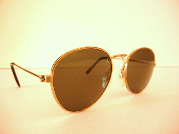 Stylish 1960's aviator sunglasses, First Class - image 3