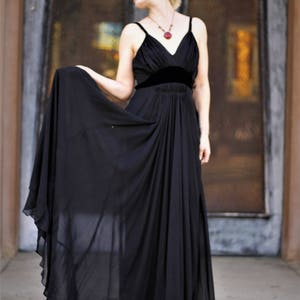 1930s black silk chiffon & velvet empire waist gown, Size Sm image 4