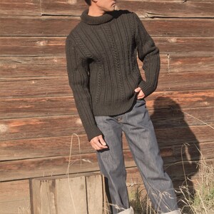 Fantastic 1940s black, cable knit fishermans sweater, Sz Sm M image 2