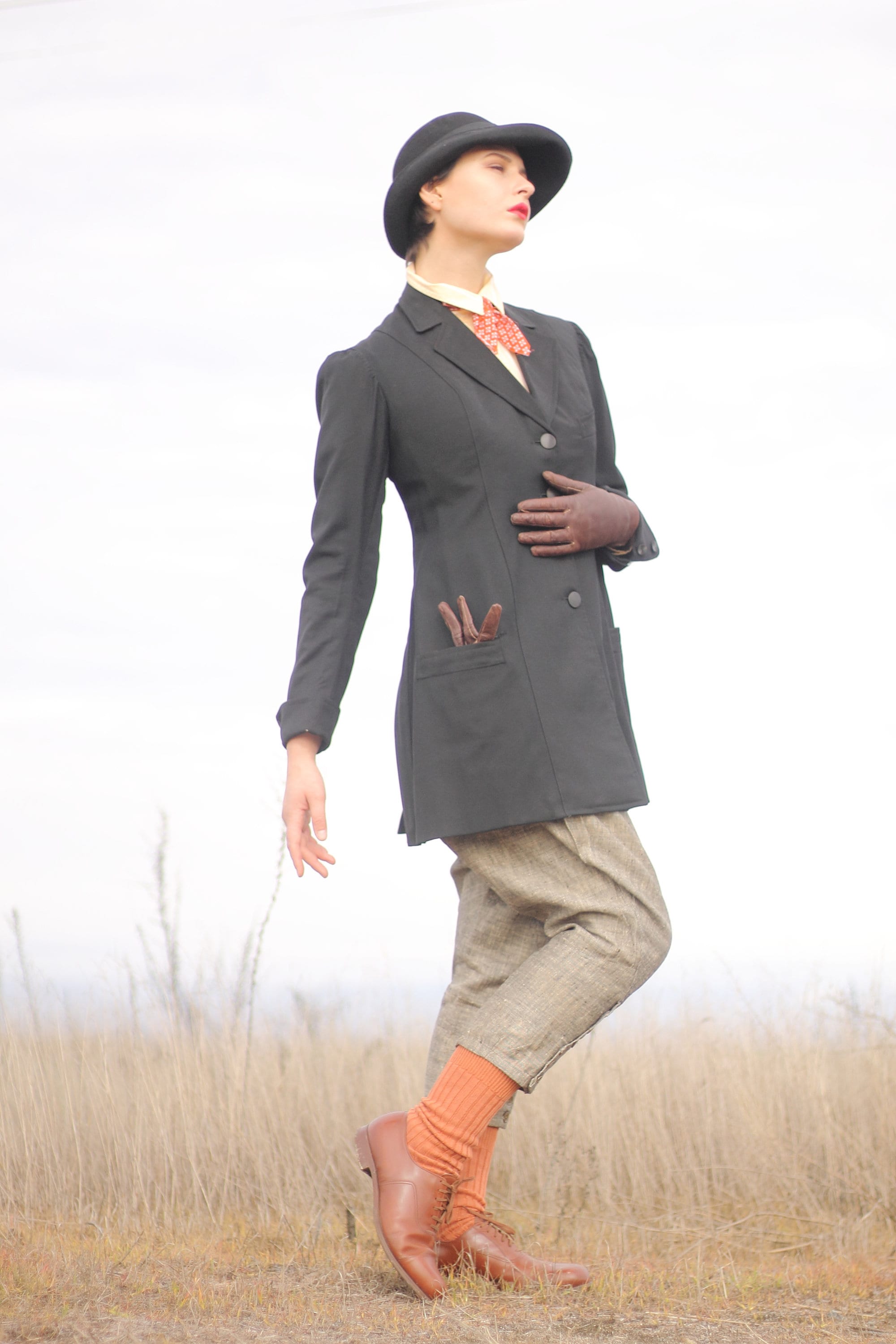 LAYAWAY Fine 1910s early 1920s riding habit, equestrian suit with