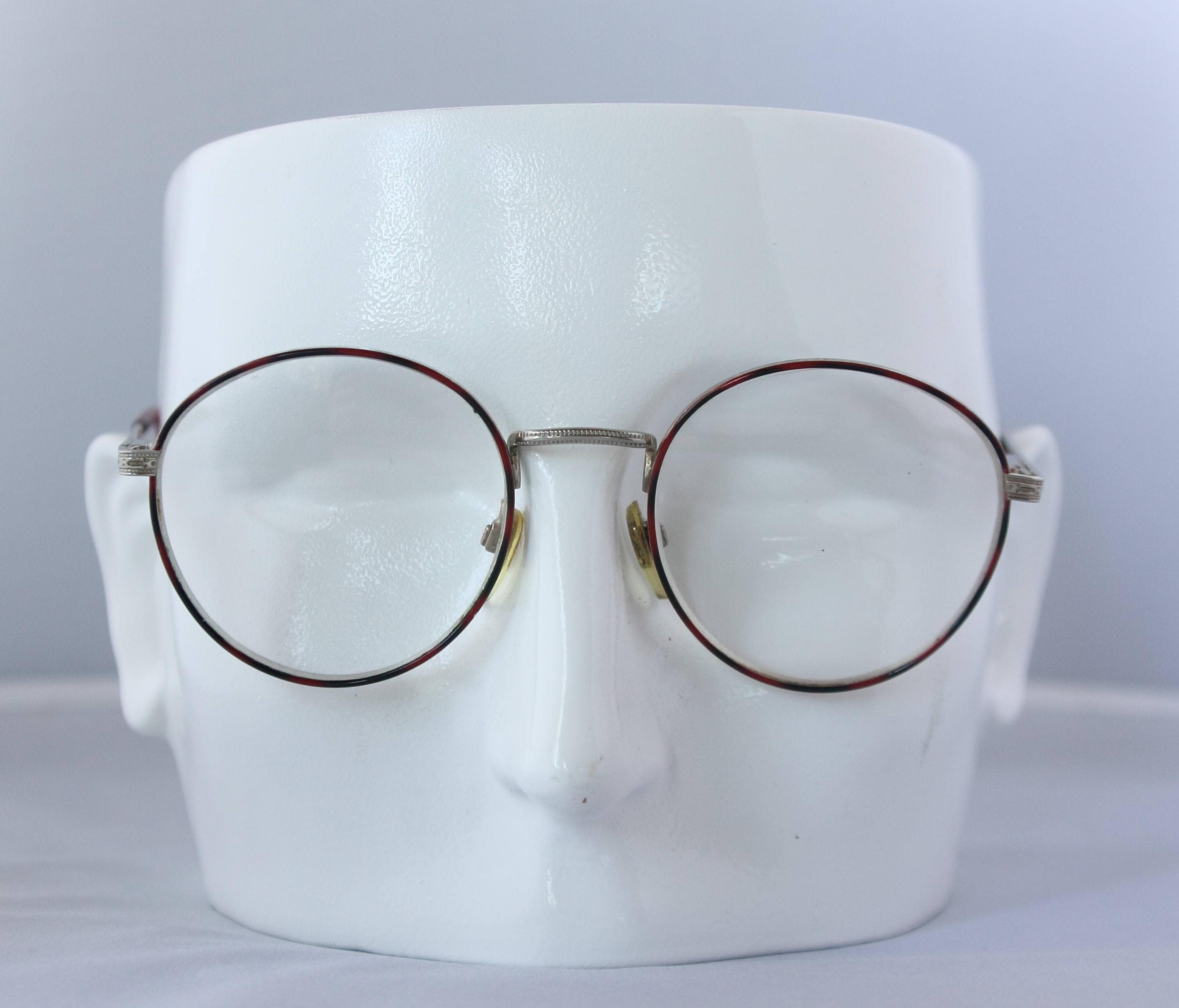 1930's style eyeglasses