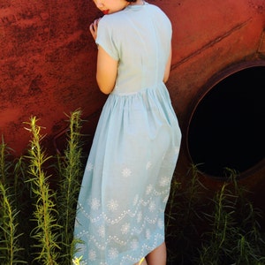 Ice blue 1930s sheer summer dress with raised white patterning, capped sleeves, fitted waist. Med image 5