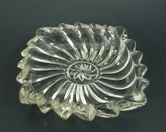 Clear Glass Ashtray, Square Swirl Sawtooth Edge with 4 Indents, Largest of Nesting Set, Vintage Collectible Tobacciana, Trinket Dish