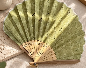 Embroidered Hollow-Out Bamboo Folding Fan, Vintage Peacock Design, Shell-Inspired Semi-Circle Hand Fan, Minimalist Portable Fans，5 Colors