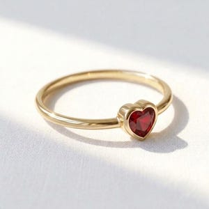 Anillo Corazón Rojo Granate, Minimalista, Anillos Personalizados, Solitario con Engaste de Bisel, Chapado en Oro de 14k, Plata de Ley 925,