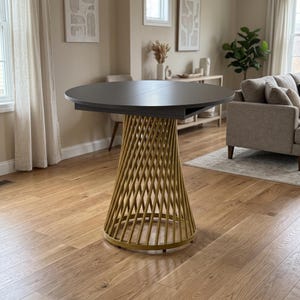 Verdanis Round Extendable Dining Table, Modern Kitchen Table, Space Saving Furniture
