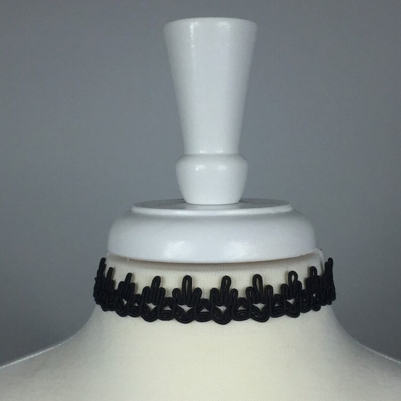 Mala Choker