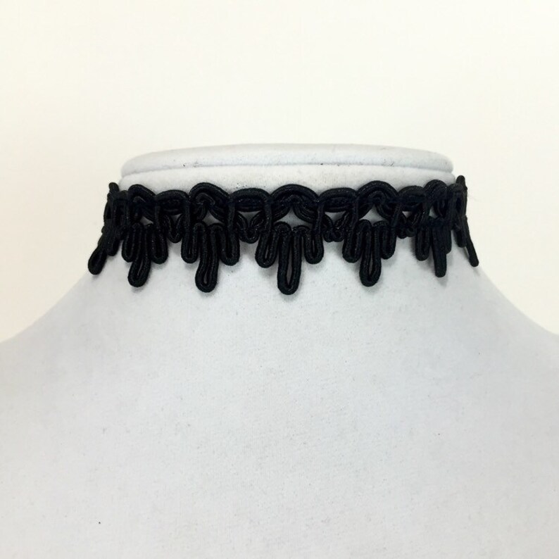Mala Choker