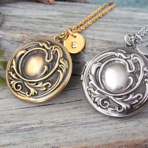 Personalized Ornate Locket Necklace, Custom Hand Stamped Antique Silver/Gold Victorian Style Round Layering Locket Necklace,