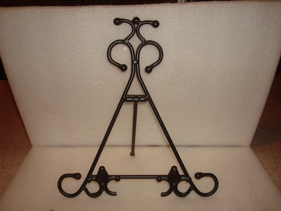 Vintage Wrought Iron Picture Easel / Book Easel 11 3/8 Tall 