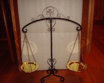 Vintage Decorative Heavy Black Metal And Gold Toned Scales Of Justice / Balancing Scale 21 1/4" Tall